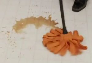 これは便利そう!!!画期的なモップが登場!!!!