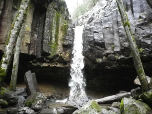 1-2 web junko retreat hedge creek falls