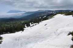 八幡平駐車場より岩手山