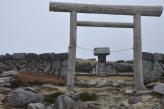 山頂近くの神社