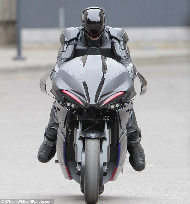 RoboCop2013_Image8