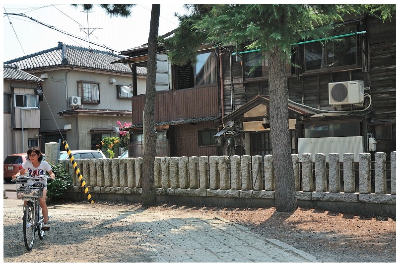 戸隠神社境内から