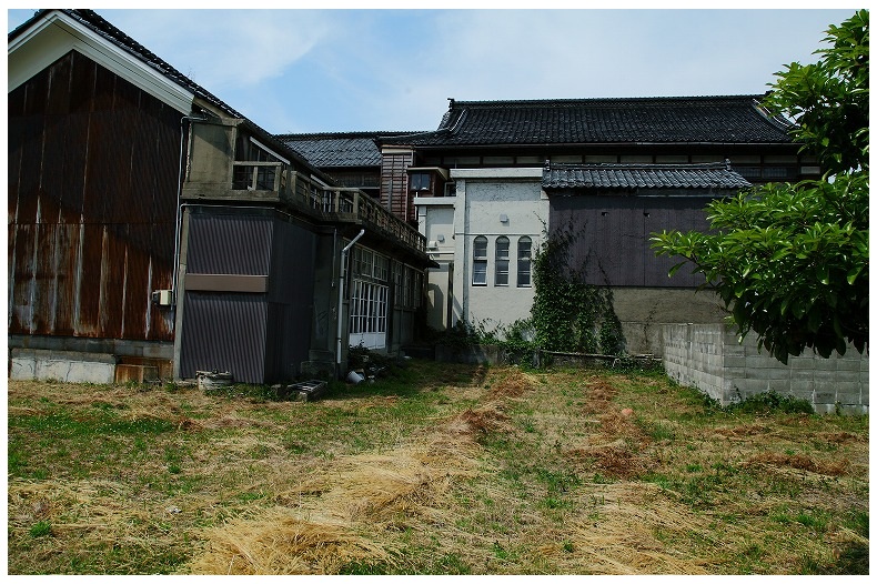 山王くらぶ 側面
