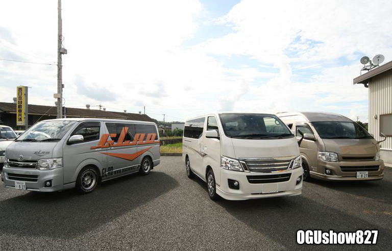 200系ハイエース&NV350キャラバン展示中 オグショー827