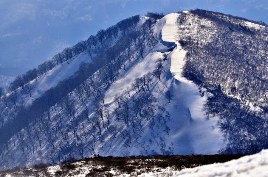 栗駒山4.15-3 700s