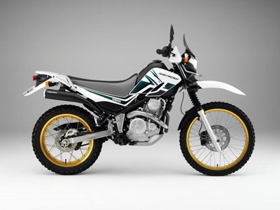 セロー250・XT250・トリッカー用 PRUNUS（プラナス）マフラー