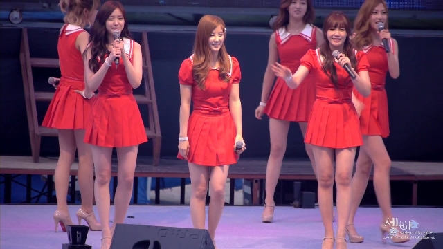 APink@中央大学祭(130524)_1