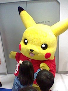 2013年3月23日 ポケモンセンターナゴヤ ピカチュウ登場 3