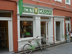 s_candle.jpg