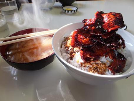 豚丼とお味噌汁♪.