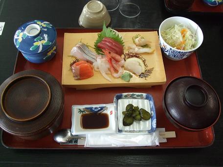 まるかつの刺身定食
