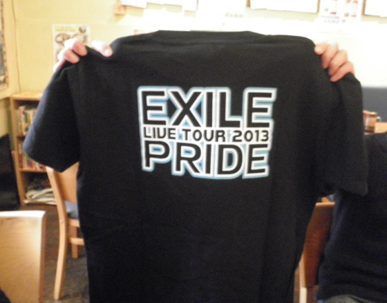 EXILETシャツ裏