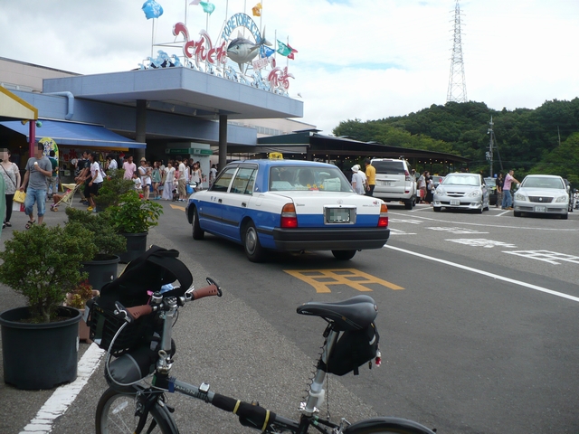 とれとれ市場