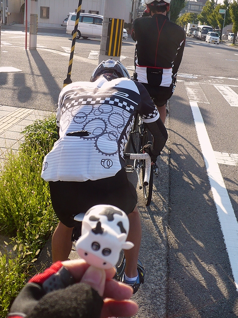 うなだれる強力馬力自転車屋有田支部長ヤシさん