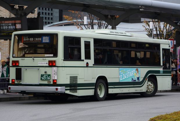 8r9.jpg