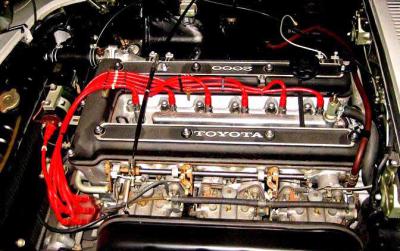 トヨタ2000GTエンジン-1