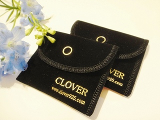 栃木のボディピアスショップ、CLOVERさんのポーチ