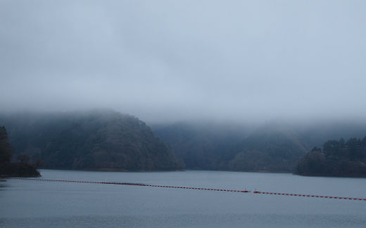 奥多摩湖