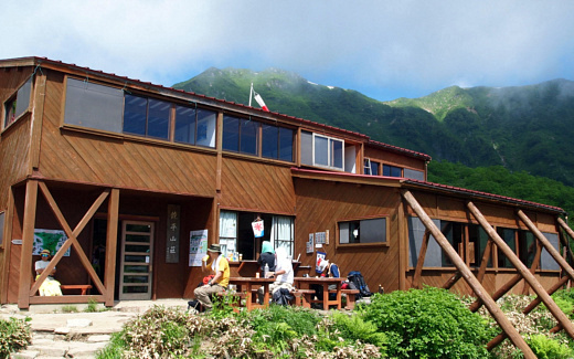 鏡平小屋