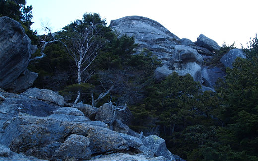 大日岩