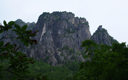烏帽子岩