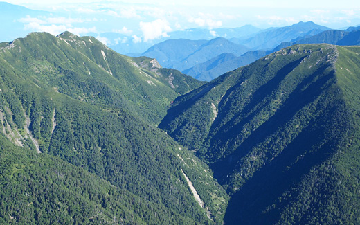百間洞山の家