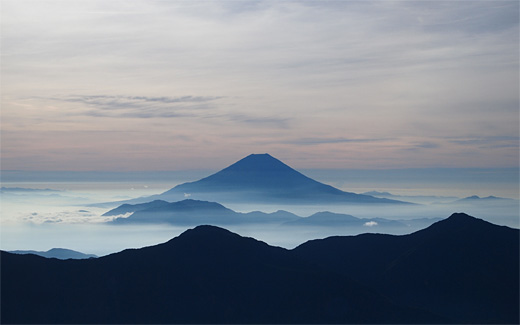 神秘的な富士山