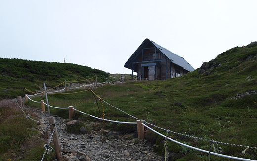中岳避難小屋