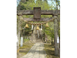 「倶利伽羅合戦図屏風」で知られる倶利伽羅神社 「倶利伽羅合戦図屏風」で知られる倶利伽羅神社