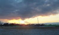 20130107田んぼ道から見た夕日