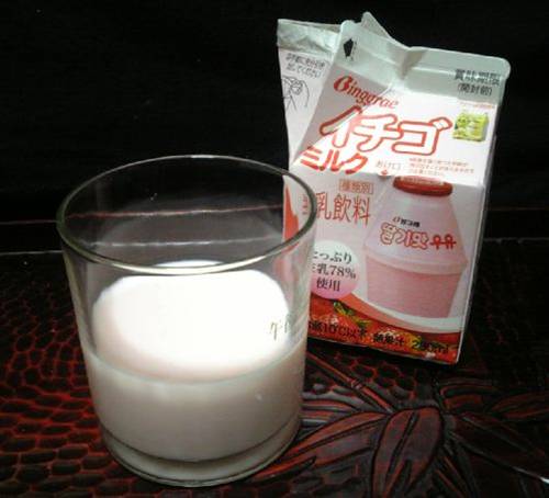 ichigomilk_bing.jpg