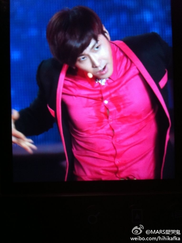 20121125 ユノ 乳 胸