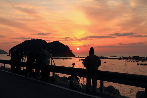 三瓶の夕日 (1)