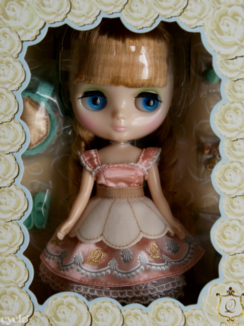 01_MiddieCollection.jpg