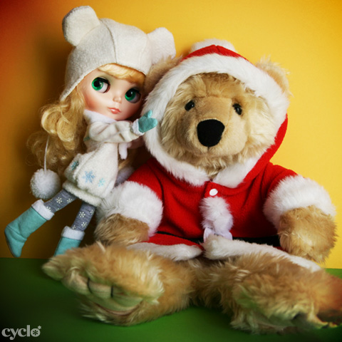 07_SantaJackBear.jpg