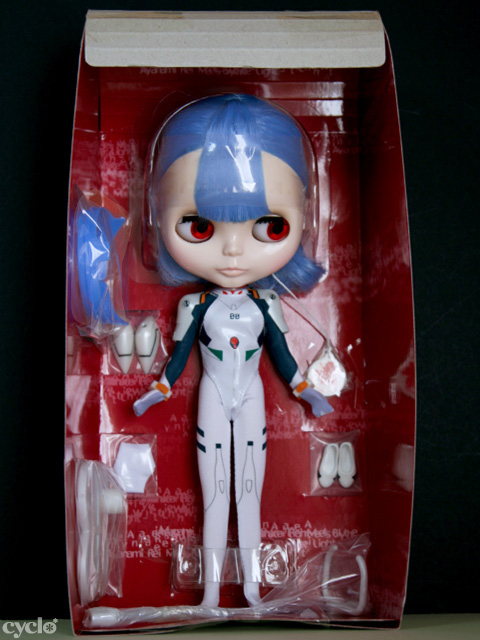 11_AyanamiBox.jpg