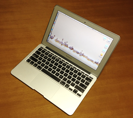 OS X v10.8 Mountain Lionを入れるために準備したモノ…MacBook Air(Mid 2011)